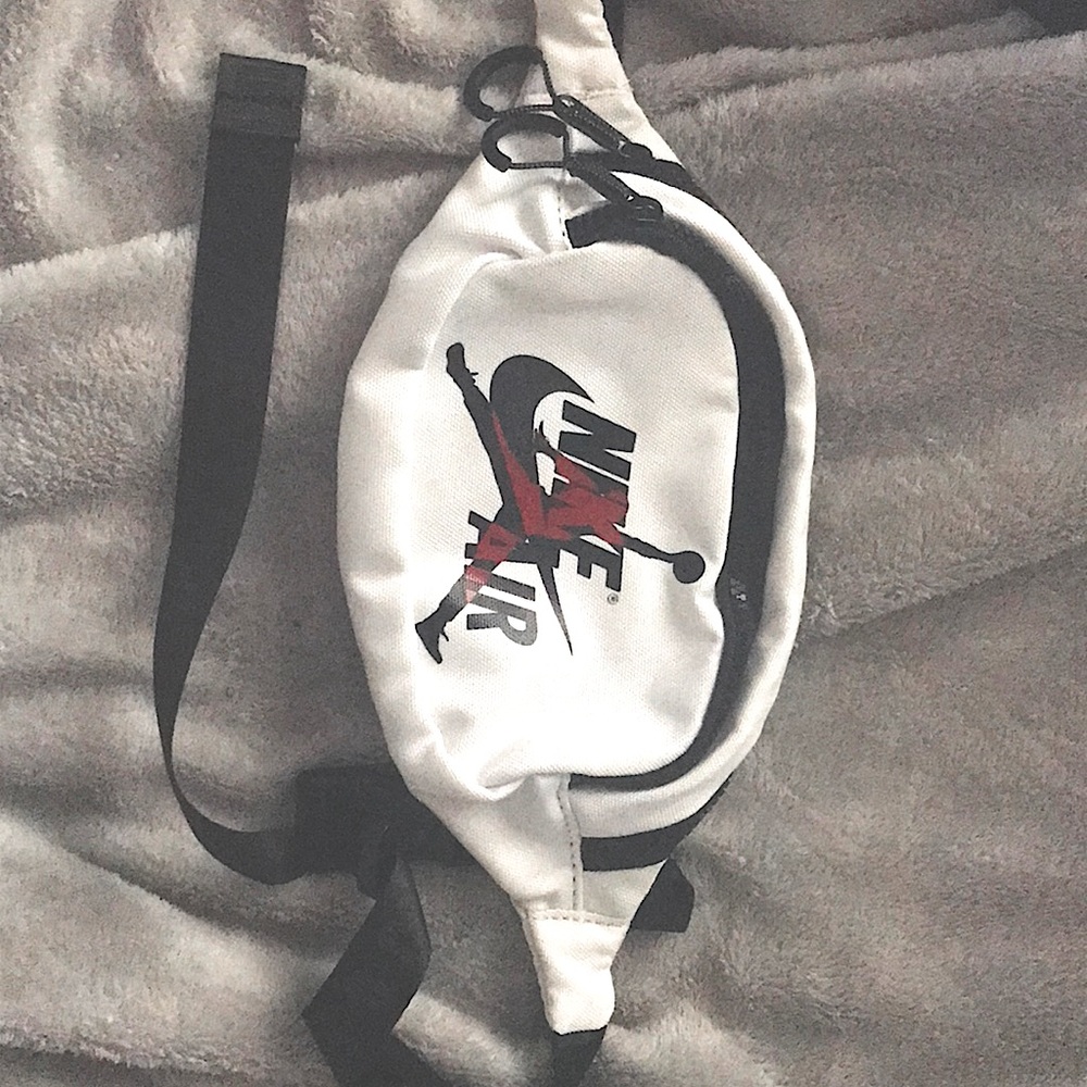 Fanny pack